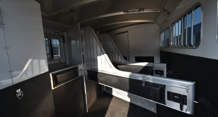 4 Star 2014 Sierra Interior Small LQ