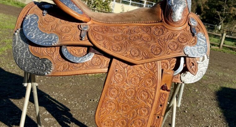 Beautiful Bobs western show saddle