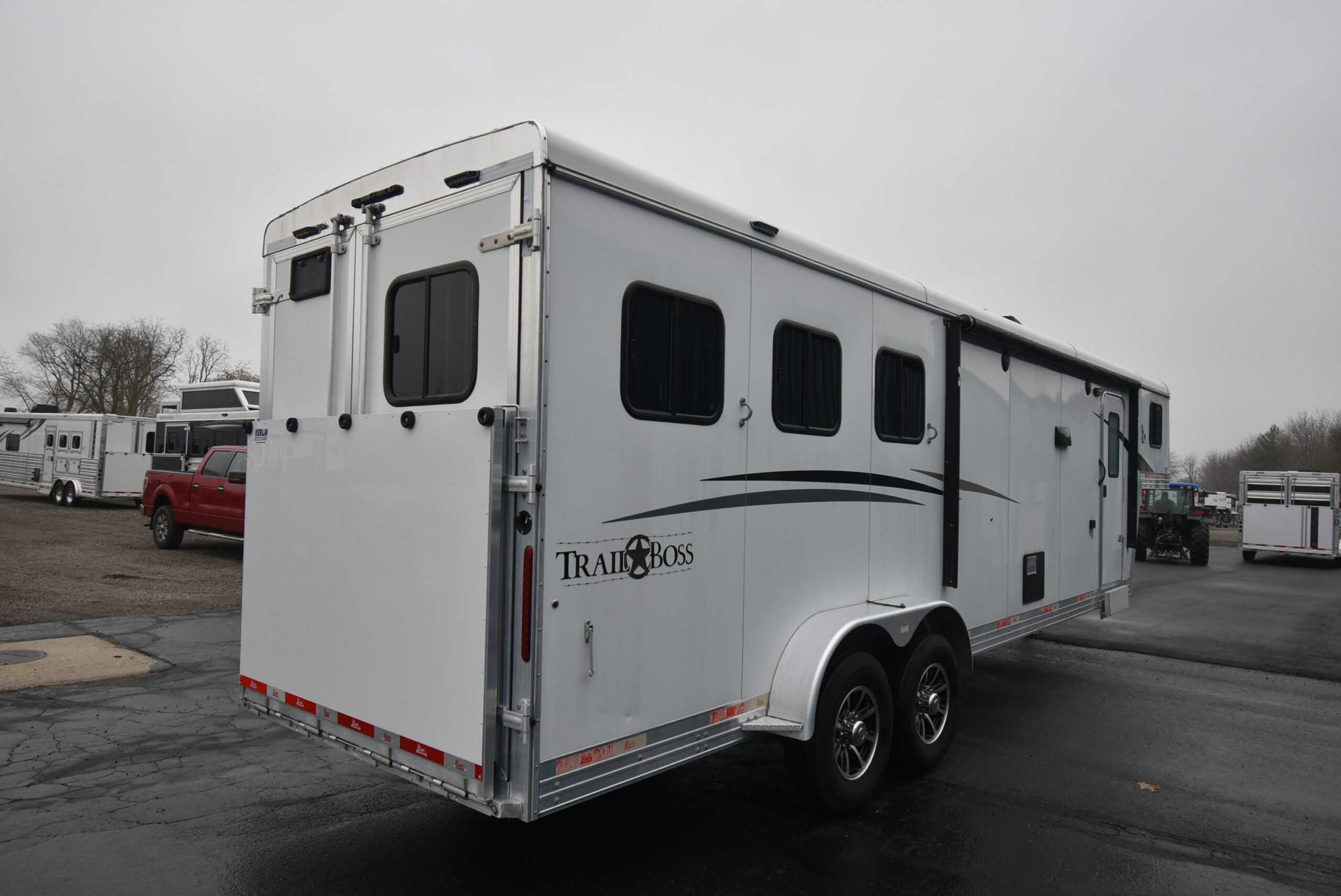 2018 BISON TRAILBOSS