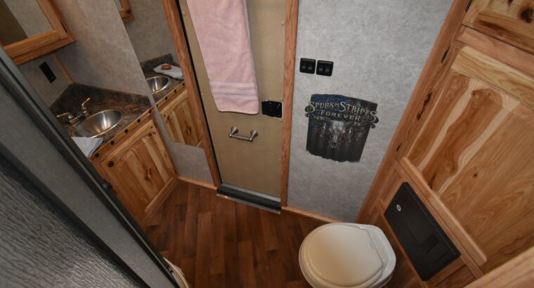 2017 Hoosier 3 Horse