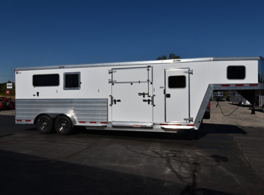 BRAND NEW KIEFER 2+1