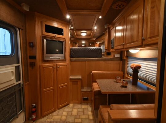 2006 Sooner SE 317 – Ready to Roll!