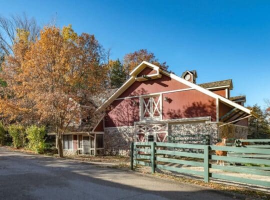 Gorgeous Wisconsin Horse Property