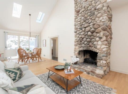 Gorgeous Wisconsin Horse Property