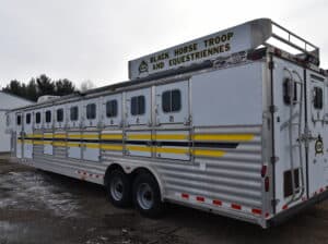 8 HORSE TRAINERS TRAILER 4 STAR