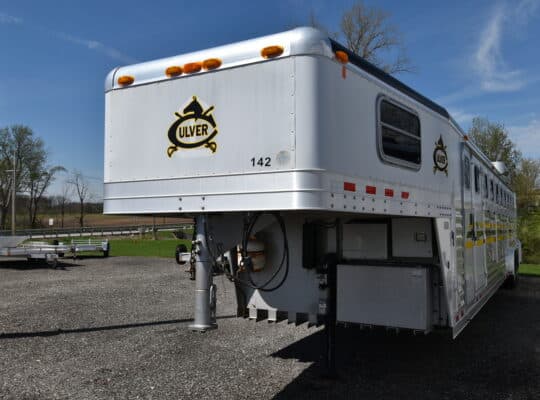 8 HORSE TRAINERS TRAILER 4 STAR