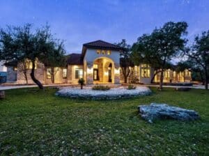 LUXURY EQUESTRIAN ESTATE
