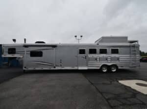 Merhow Bunk Bed Trailer W/ Full Rear Tack