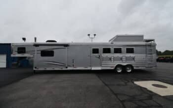 Merhow Bunk Bed Trailer W/ Full Rear Tack