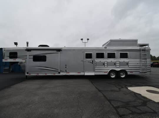 Merhow Bunk Bed Trailer W/ Full Rear Tack